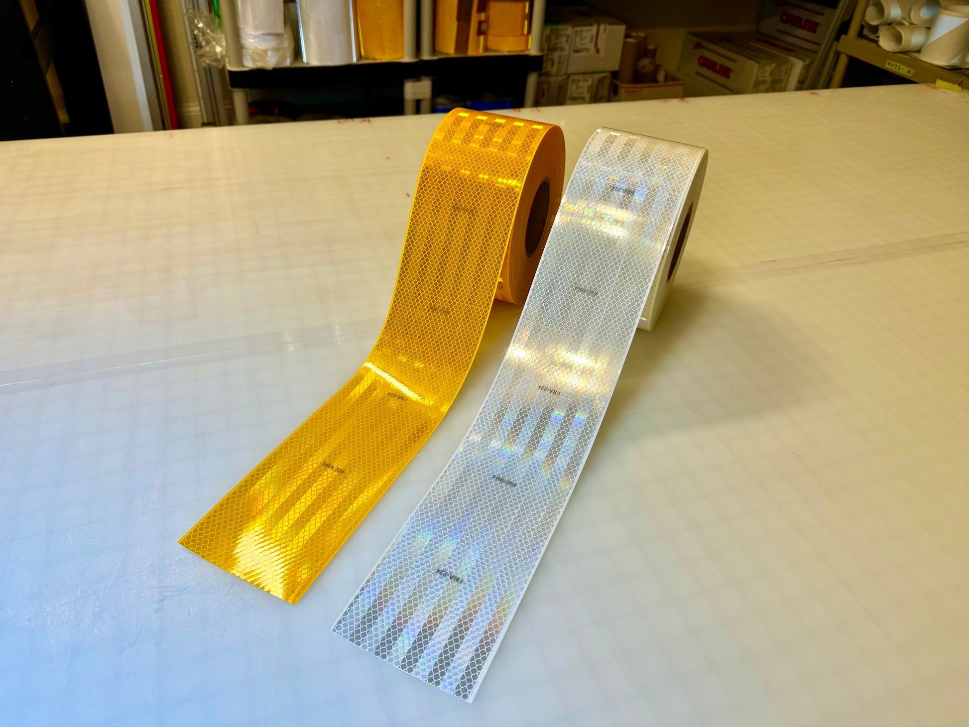 3M™ 983 FRA Rail Car Reflective Tape - White or Yellow – White, Yellow