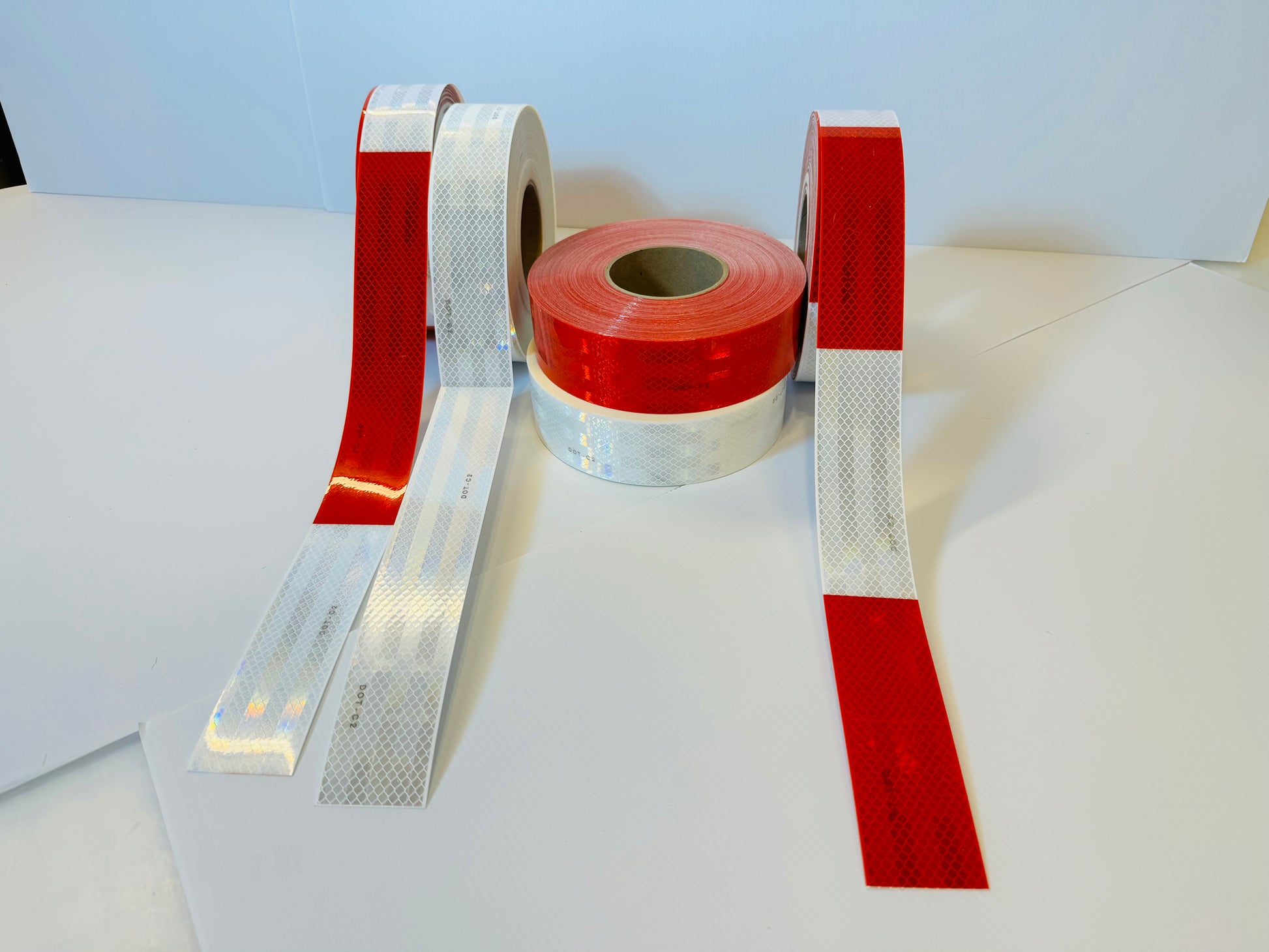 3M™ 983 DOT C2 Red/White Conspicuity Tape (7/11-6/6-Red-White) Several Widths – White, Red